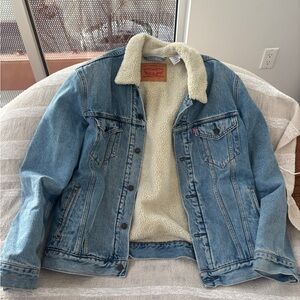 Levi's Blue Denim Jacket with Cream Sherpa Lining